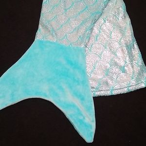💙Mermaid tail blanket